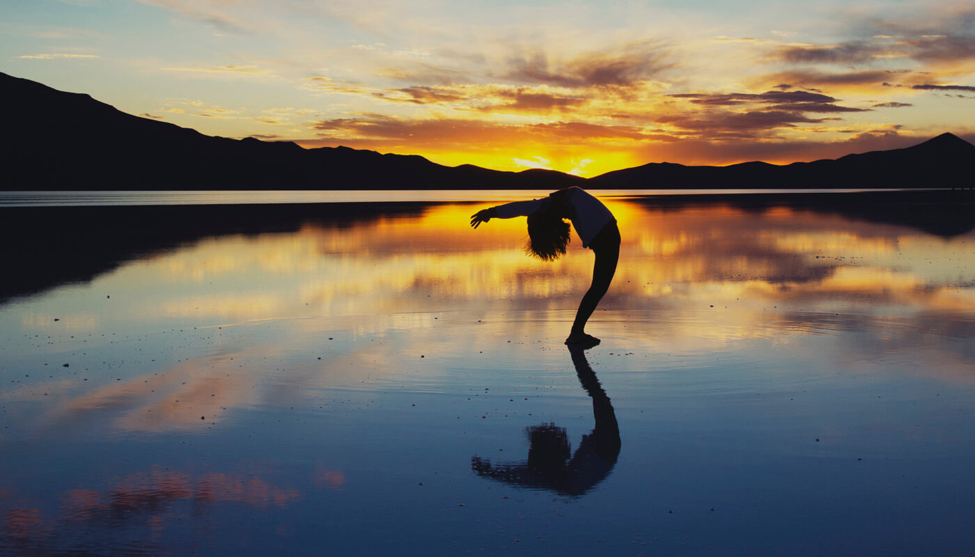 stretching-sunset-yoga